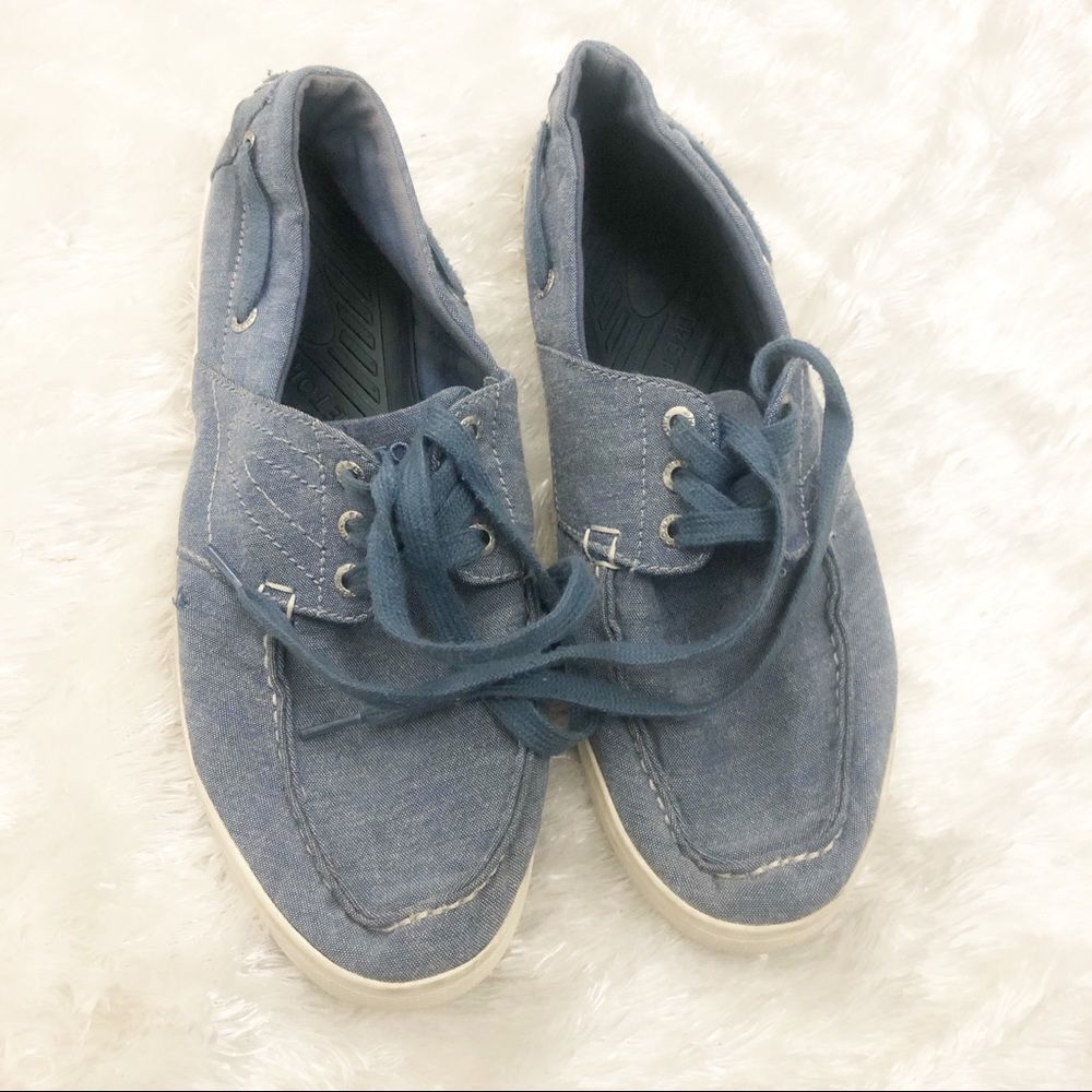 Tretorn  size 9